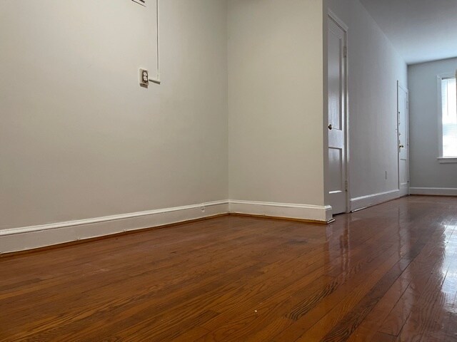 Comida - 204 21st St NE