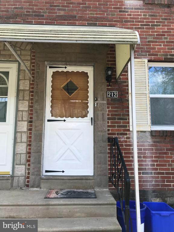 Foto del edificio - 212 Robbins St