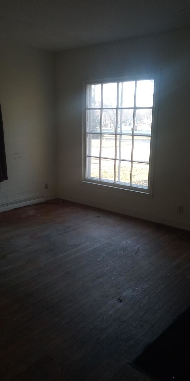 Building Photo - 6920 W Medford Ave