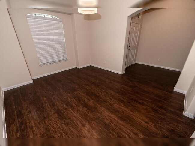 Foto del edificio - 29442 Westhope Dr