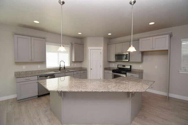 Building Photo - 4929 Red Ruby Ln