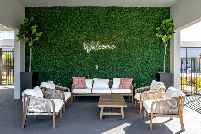 Poolside Lounge - Stellar at Masters Avenue