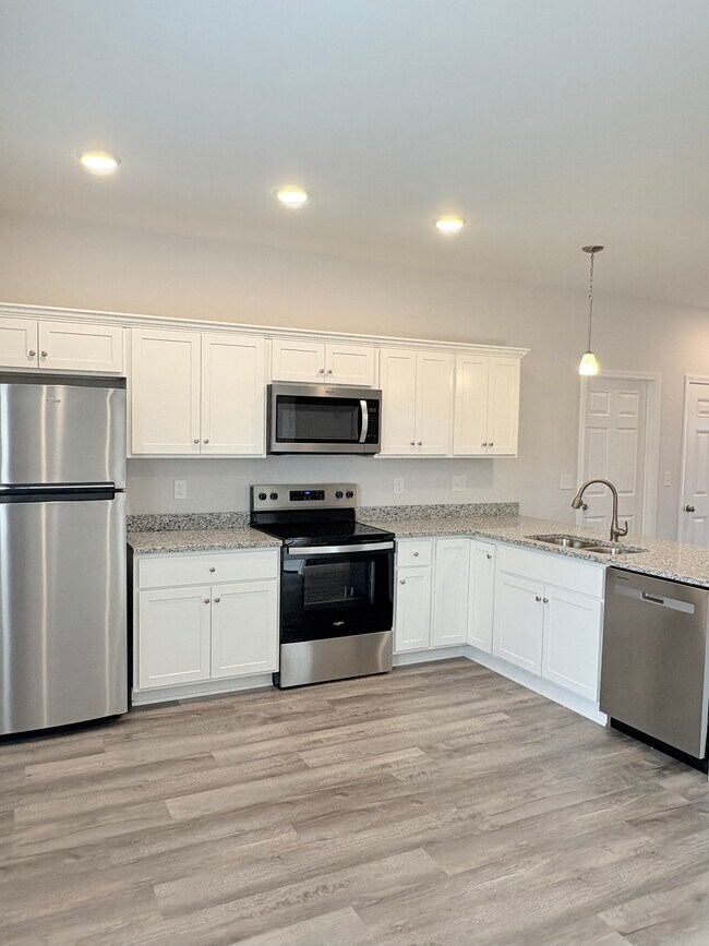 Building Photo - 934 Rodeo Ln