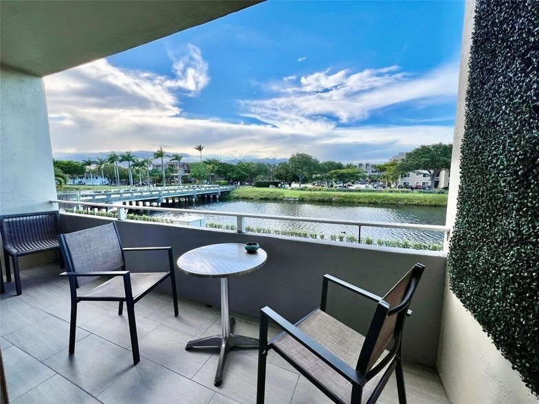 Foto principal - 7787 SW 86th St