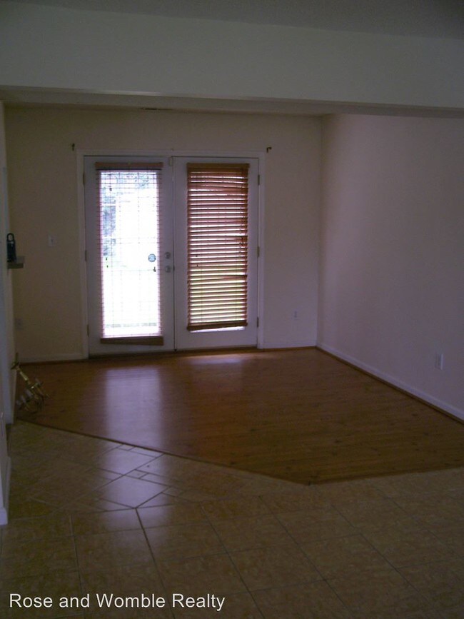 Foto del edificio - 996 Baker Rd