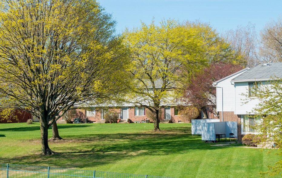 Woodside Meadows Rentals Lansing, MI