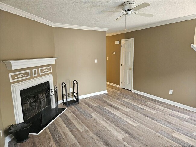 Foto del edificio - 6607 English Ivy Ln