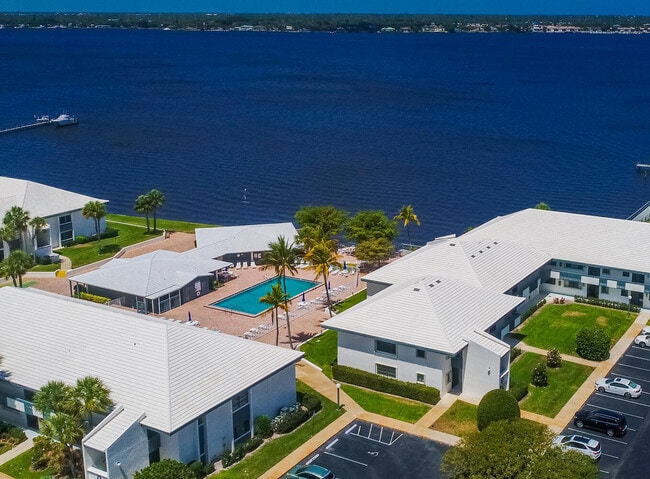 Building Photo - 175 SE St Lucie Blvd