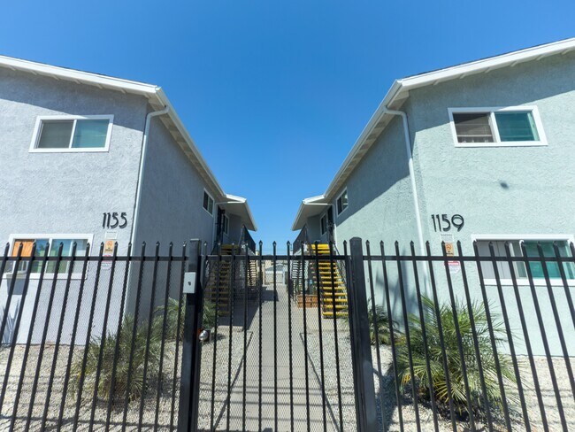 Foto del edificio - 1155-1159 E 10th St