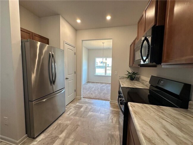 Foto del edificio - 620 Summerfield Ln NW