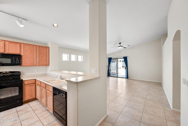 Foto del edificio - 1719 E Amber Ln