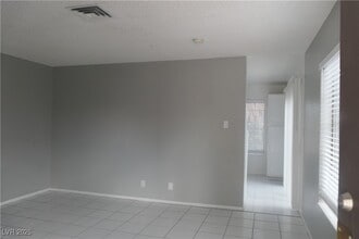 Building Photo - 4398 Bramblewood St