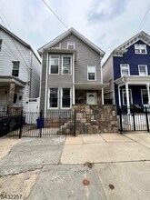 Building Photo - 120 Stone St