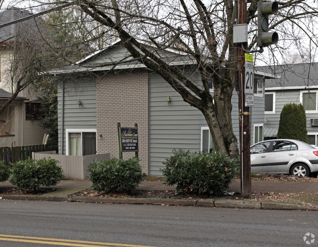 Foto del edificio - Buckman Court Apartments