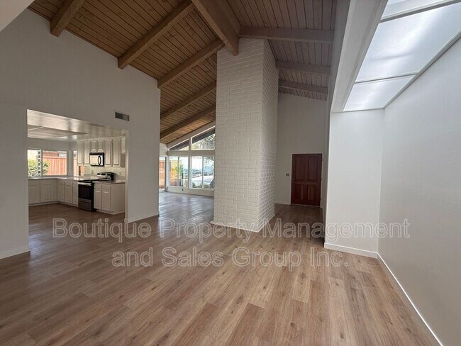Foto del edificio - 24621 Overlake