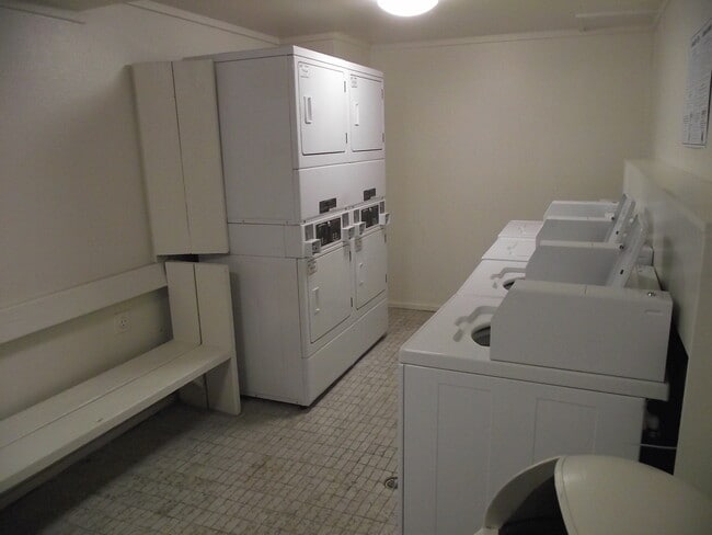 Foto del edificio - Great location off Leetsdale/Parker and Fl...