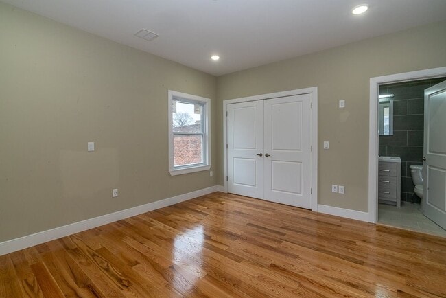 Foto del edificio - 170 Webster Ave