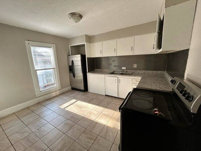 Foto del edificio - 804 E 14th St