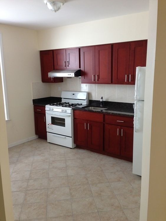 Foto del edificio - 2339 62nd St