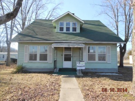 Primary Photo - MARBLE HILL - 3BR, 2 Bath, 1 1/2 Stories, ...