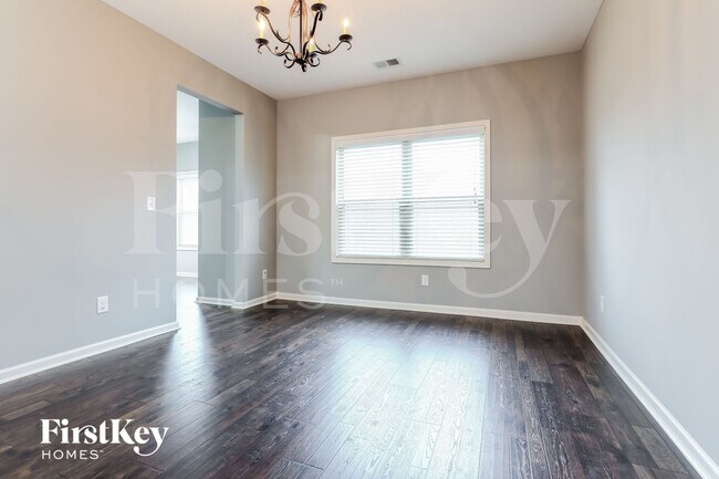 Foto del edificio - 4218 Spruce Trail