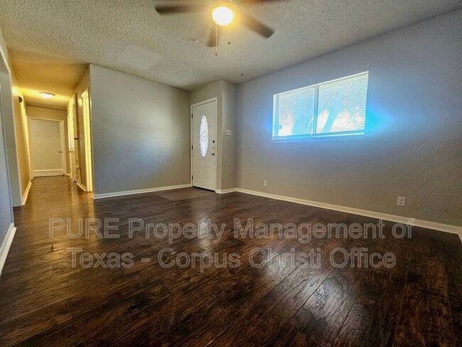 Building Photo - 1710 Sun Beam Dr