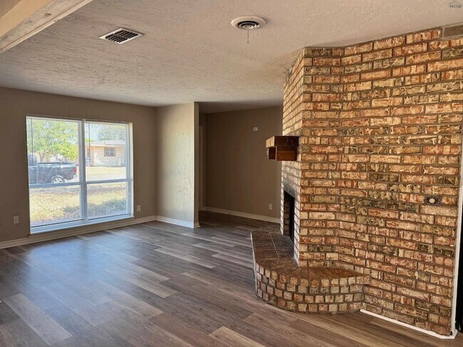 Foto del edificio - 4604 Stanford Ave