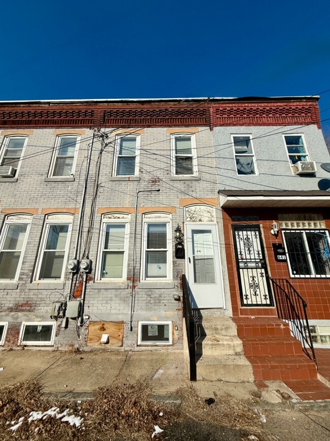 Building Photo - 639 Cherrier Ct