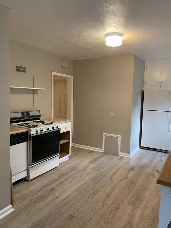 Foto del edificio - 769 Glencoe St