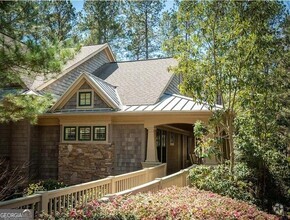 Building Photo - 1111 Regency Dr