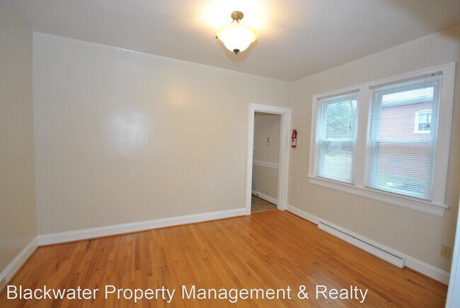 Building Photo - 2 br, 1 bath House - 9 Ford St.