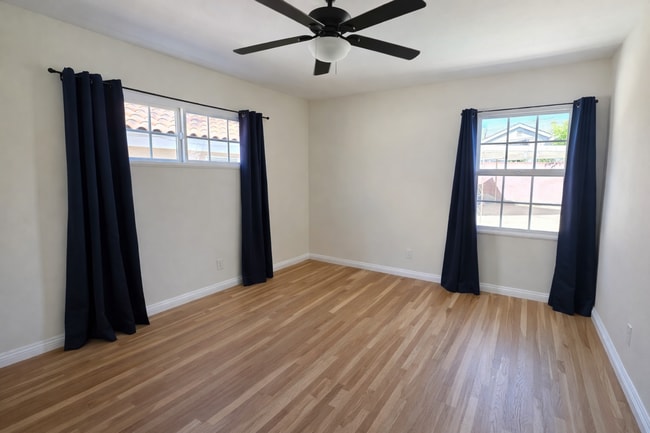 Building Photo - Beautiful 4 bed 3 bathroom