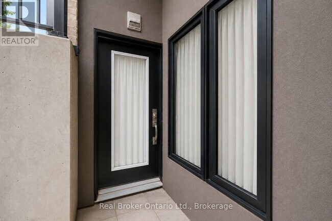 Photo du bâtiment - 1135 Cooke Blvd.