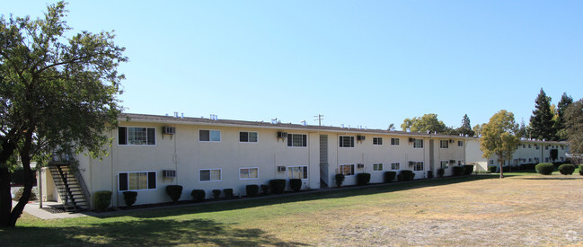 Laurel Village - Laurel Village Apartments