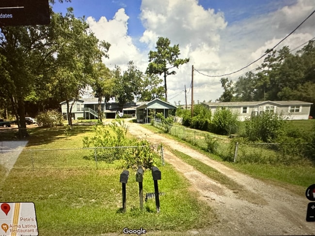 Building Photo - 21401 W Hammond Dr