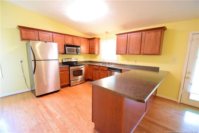 Building Photo - 3426 Rogers Dr