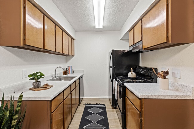 Coventry Park apartments — community photo - Coventry Park