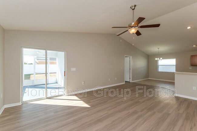 Foto del edificio - 4106 Sundance Pl Loop