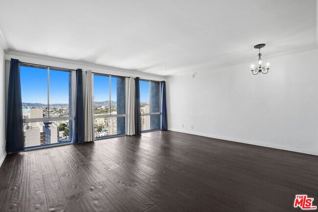 Foto del edificio - 800 W 1st St