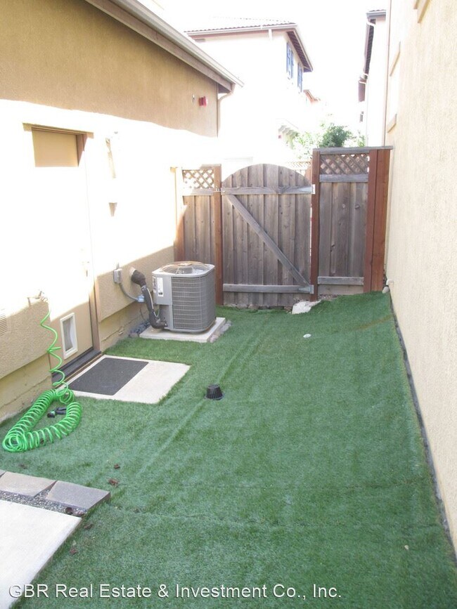 Foto del edificio - 3 br, 2 bath House - 804 Blossom Rock Lane