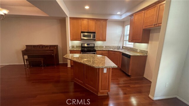 Building Photo - 1425 Lomita Blvd