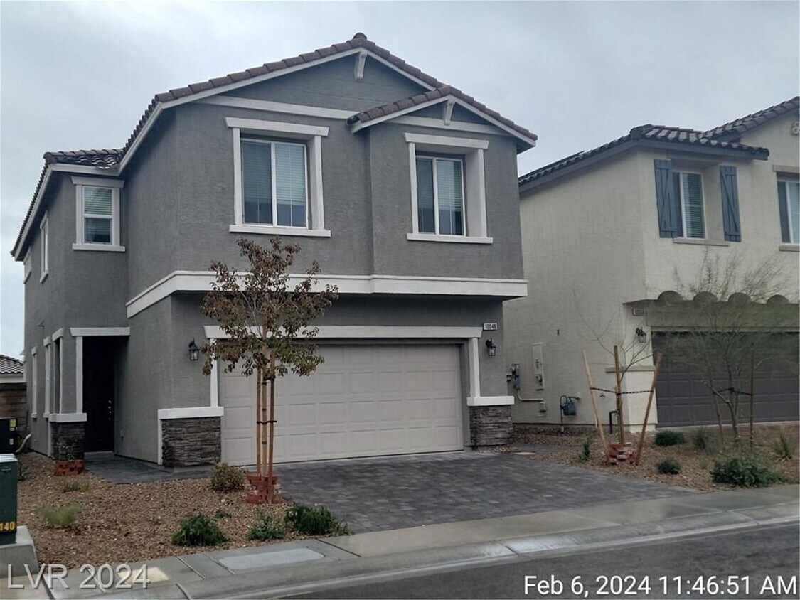 Primary Photo - GORGEOUS 3 BED 2.5 BATH HOME IN SILVERADO ...