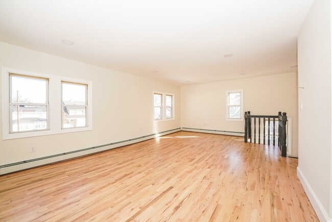 Sala/comedor - 69 Ross Ave