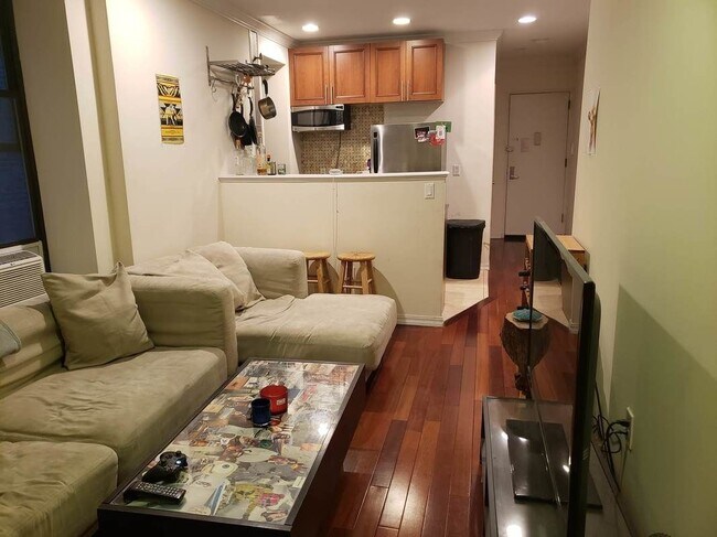 Foto del edificio - 329 3rd Ave