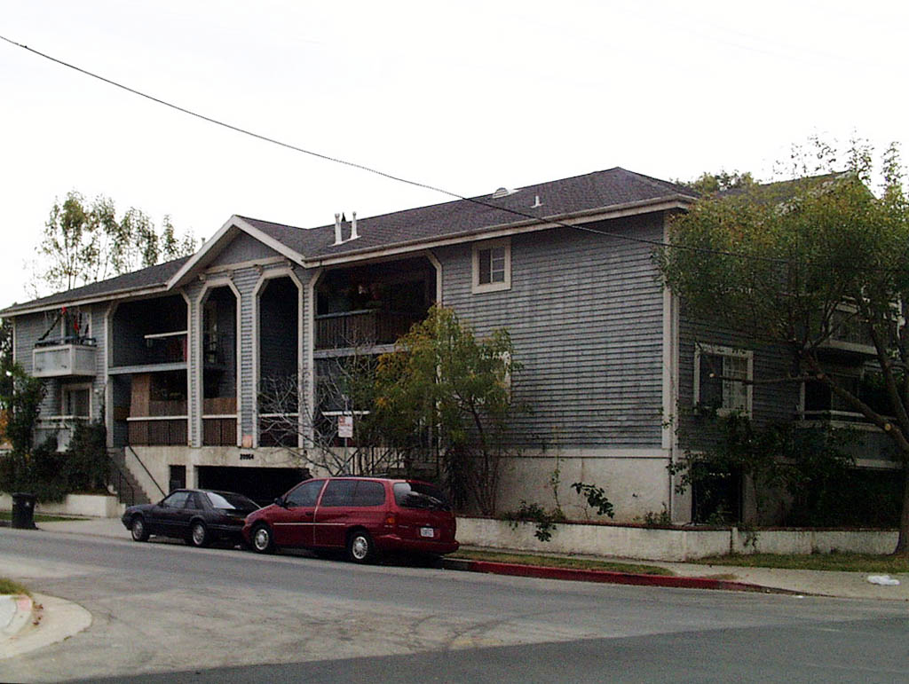 Building Photo - 20954 Valerio St