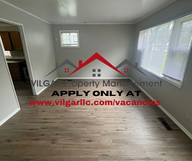 Building Photo - Updated 3 large bedrooms, 1 bath, slab hom...