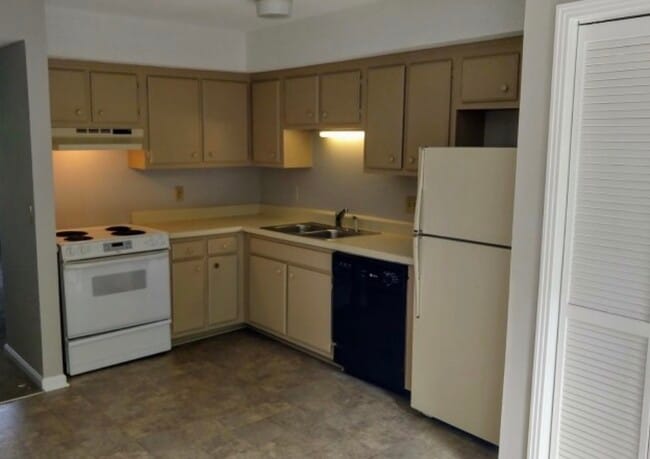 Building Photo - 2416 Scott Valley Dr