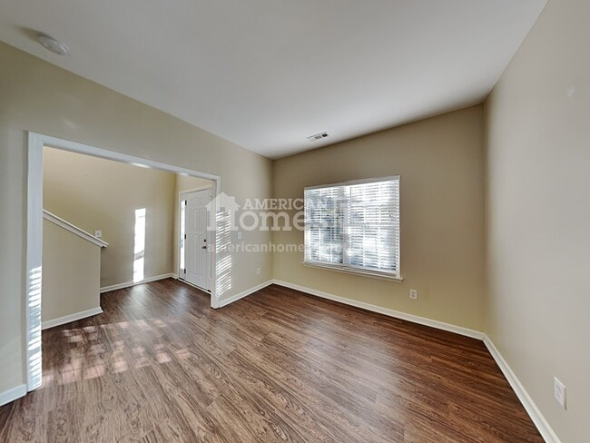 Foto del edificio - 6627 Bittinger Court