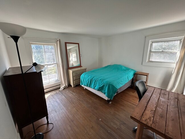 Building Photo - 19 Cary Rd