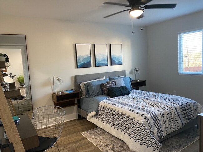 Interior Photo - The Flats Off Madison